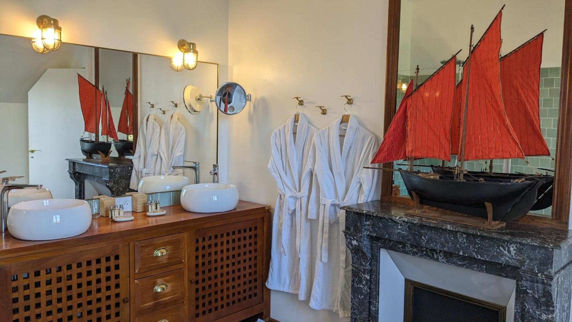 Manoir De Truhelin, A 2 Pas Du Golfe Du Morbihan Арадон Стая снимка